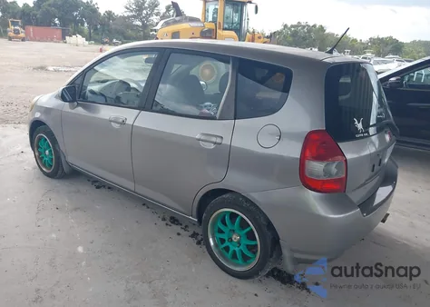 2008 Honda Fit from USA, damaged, VIN JHMGD374X8S057138